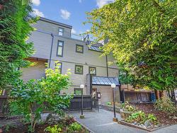 301 2001 BALSAM STREET  Vancouver, BC V6K 4L6