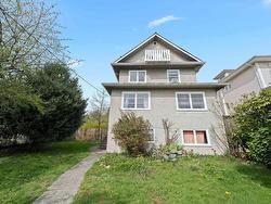 444 E 6TH STREET  North Vancouver, BC V7L 1P9