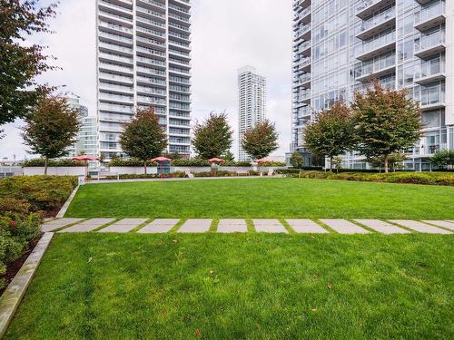 607 6098 Station Street, Burnaby, BC 