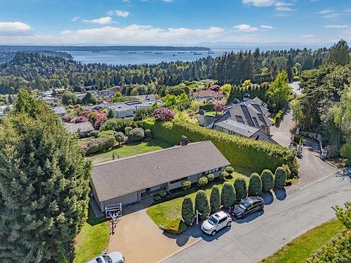 820 Knockmaroon Road, West Vancouver, BC 