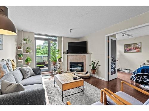 406 1159 Main Street, Vancouver, BC 