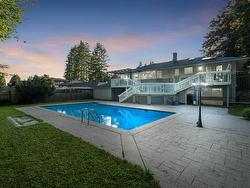 39 GLENMORE DRIVE  West Vancouver, BC V7S 1A5