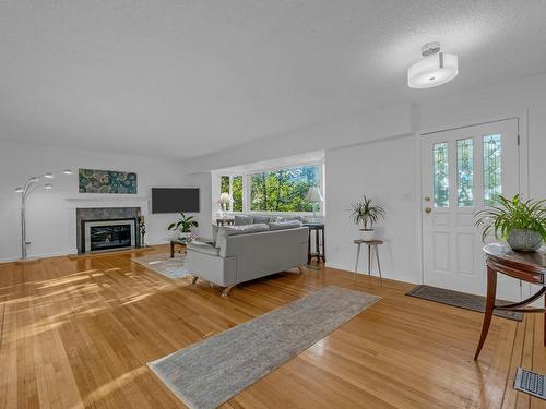 39 Glenmore Drive, West Vancouver, BC 