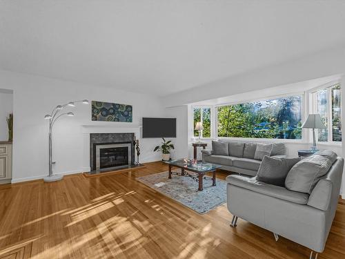 39 Glenmore Drive, West Vancouver, BC 