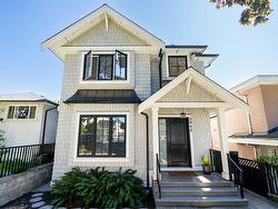 3940 VENABLES STREET  Burnaby, BC V5C 2Z4