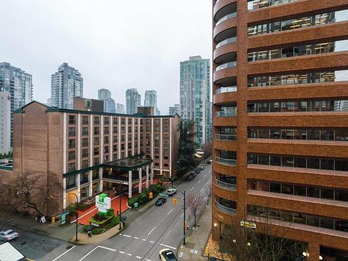 702 811 Helmcken Street, Vancouver, BC 