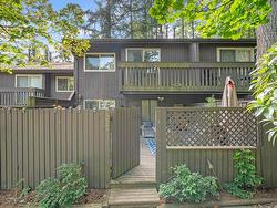 2072 PURCELL WAY  North Vancouver, BC V7J 3K3