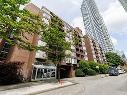 211 1333 HORNBY STREET  Vancouver, BC V6Z 2C1