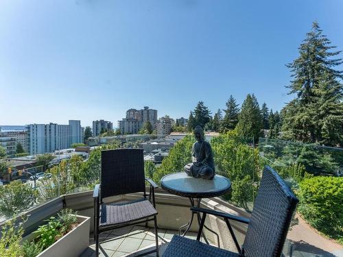 601 570 18Th Street, West Vancouver, BC 