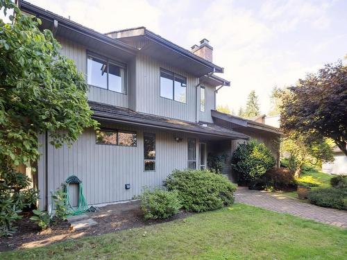 382 Mathers Avenue, West Vancouver, BC 