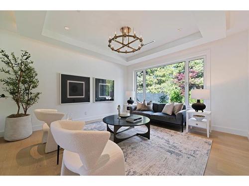 4015 Sunnycrest Drive, North Vancouver, BC 