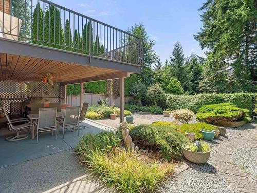 2515 Edgemont Boulevard, North Vancouver, BC 