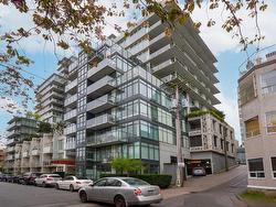 601 728 W 8TH AVENUE  Vancouver, BC V5Z 0B8