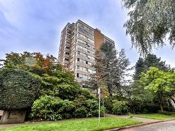 301 2150 W 40TH AVENUE  Vancouver, BC V6M 1W5