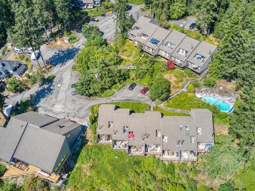 203 10163 Mercer Road, Halfmoon Bay, BC 