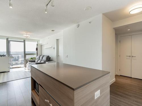 2403 908 Quayside Drive, New Westminster, BC 