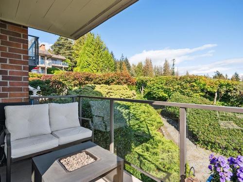 27 2214 Folkestone Way, West Vancouver, BC 