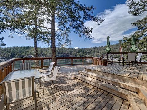 5301 Taylor Crescent, Halfmoon Bay, BC 