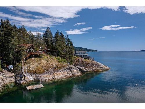 5301 Taylor Crescent, Halfmoon Bay, BC 