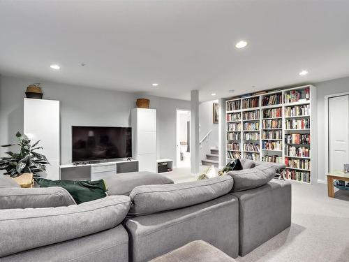 32 5650 Hampton Place, Vancouver, BC 