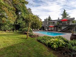 378 E CARISBROOKE ROAD  North Vancouver, BC V7N 1N3