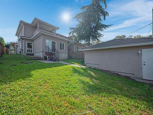 2 4093 Dominion Street, Burnaby, BC 