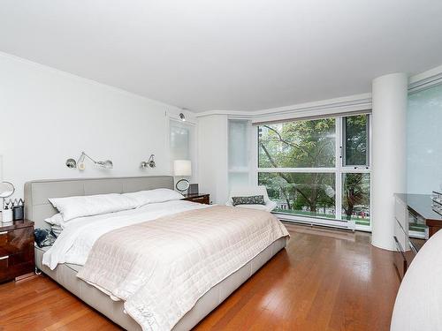 1492 Hornby Street, Vancouver, BC 