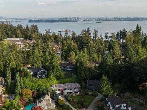 5238 Timberfeild Place, West Vancouver, BC 