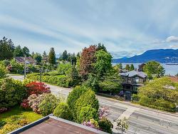 4570 W 4TH AVENUE  Vancouver, BC V6R 1R3