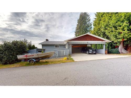 5121 Betty Road, Sechelt, BC 