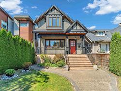 3743 W 19TH AVENUE  Vancouver, BC V6S 1C5