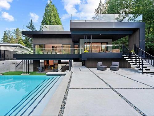 819 Burley Drive, West Vancouver, BC 