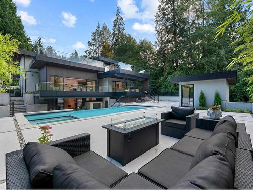 819 Burley Drive, West Vancouver, BC 