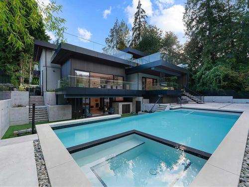 819 Burley Drive, West Vancouver, BC 