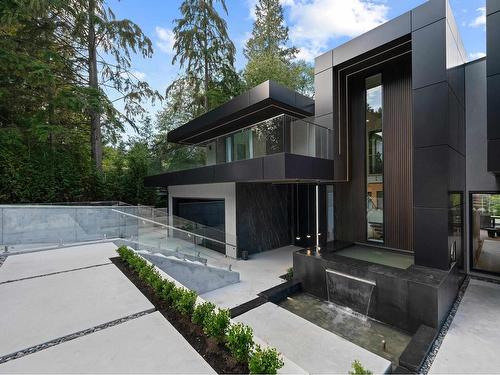 819 Burley Drive, West Vancouver, BC 