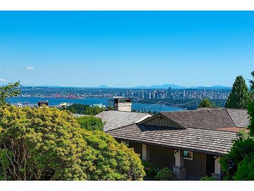 1390 Chartwell Drive, West Vancouver, BC 