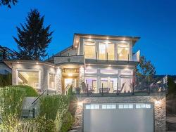 2567 Lawson Avenue  West Vancouver, BC V7V 2G1