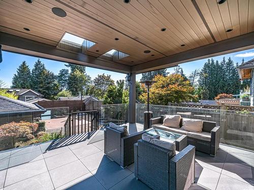 1568 Kings Avenue, West Vancouver, BC 