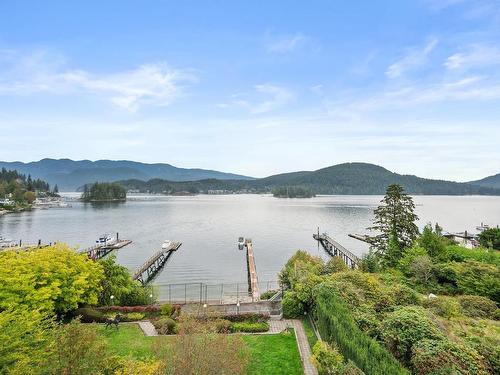 828 Beachview Drive, North Vancouver, BC 