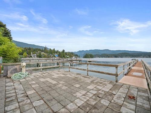 828 Beachview Drive, North Vancouver, BC 