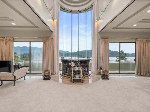 828 Beachview Drive, North Vancouver, BC 