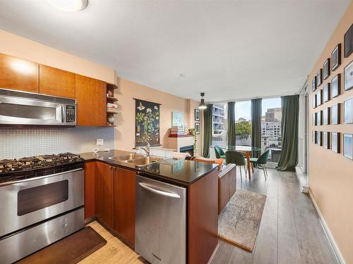 902 822 Seymour Street, Vancouver, BC 