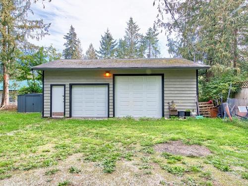 7717 Fawn Road, Halfmoon Bay, BC 