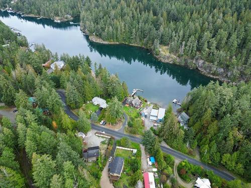 9834 Mckenzie Road, Halfmoon Bay, BC 