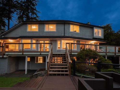 3714 Southridge Place, West Vancouver, BC 