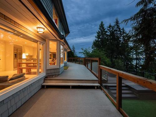 3714 Southridge Place, West Vancouver, BC 