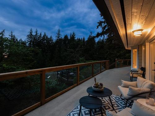 3714 Southridge Place, West Vancouver, BC 