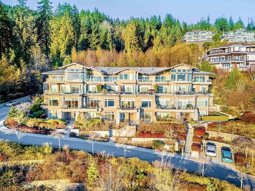 102 2575 Garden Court, West Vancouver, BC 