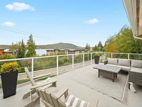 3866 Dollarton Highway, North Vancouver, BC 