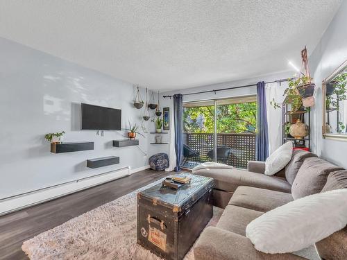 205 2215 Dundas Street, Vancouver, BC 